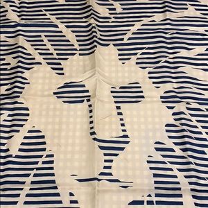 Anne Klein Blue and Cream Scarf. Vintage.